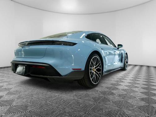 2023 Porsche Taycan GTS