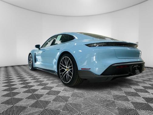 2023 Porsche Taycan GTS