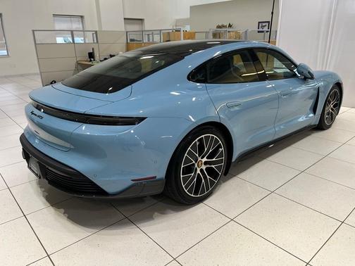 2023 Porsche Taycan GTS