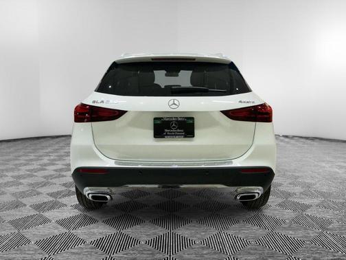 2025 Mercedes-Benz GLA 250 Base 4MATIC