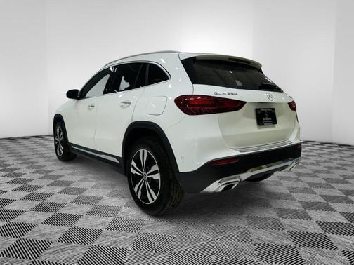 2025 Mercedes-Benz GLA 250 Base 4MATIC