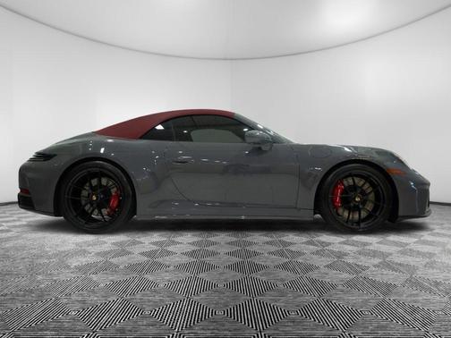 2025 Porsche 911 Carrera GTS