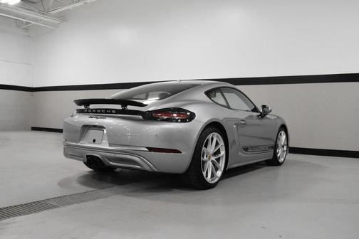 GT Silver Metallic 2025 Porsche 718 Cayman STYLE EDITION