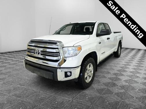2017 Toyota Tundra SR5