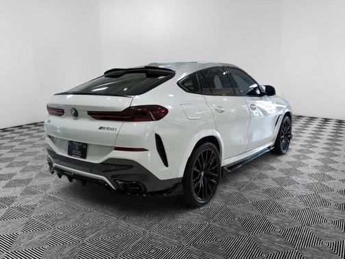 2024 BMW X6 M60i