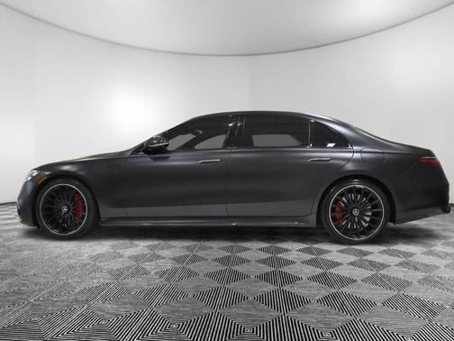 Midnight Black 2024 Mercedes-Benz AMG S 63 E Base