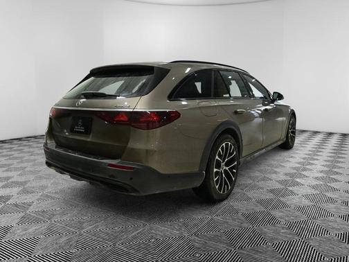 2025 Mercedes-Benz E-Class E 450 4MATIC