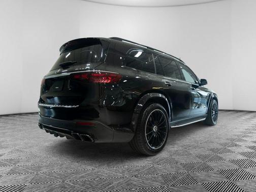 2024 Mercedes-Benz AMG GLS 63 Base 4MATIC