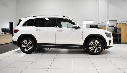Polar White 2024 Mercedes-Benz GLB 250 Base 4MATIC