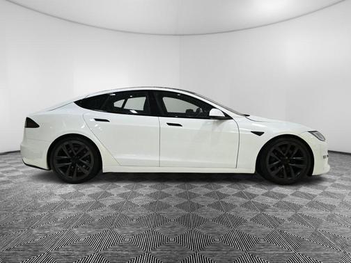 2023 Tesla Model S BASE