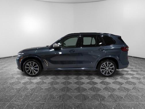 2022 BMW X5 M50i