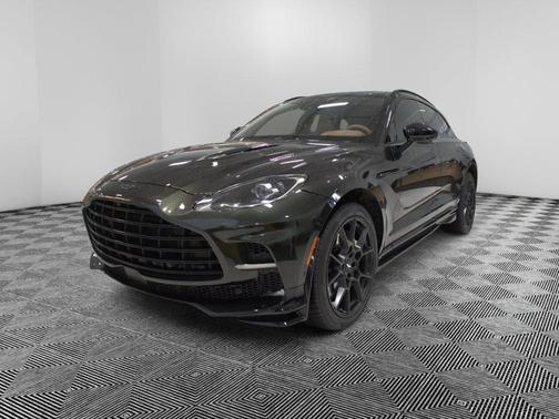 2023 Aston Martin DBX 707