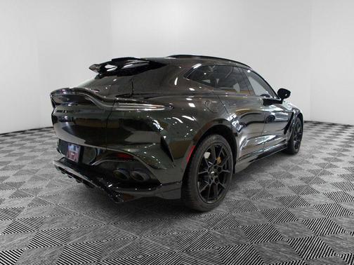 2023 Aston Martin DBX 707