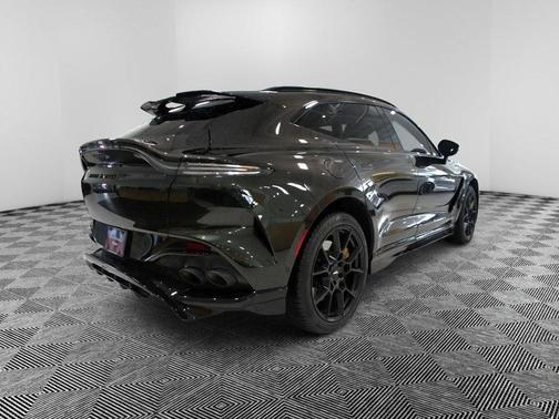 2023 Aston Martin DBX 707