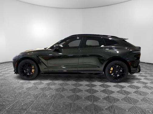 2023 Aston Martin DBX 707