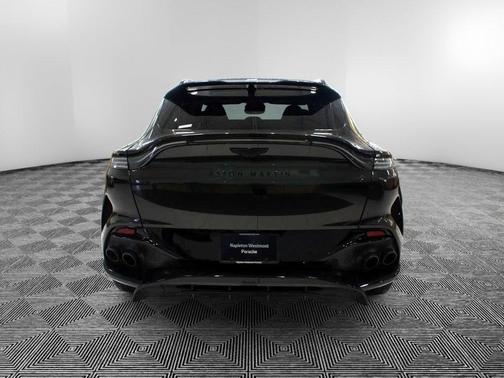 2023 Aston Martin DBX 707