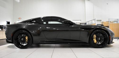 Minotaur Green 2022 Aston Martin DBS Superleggera