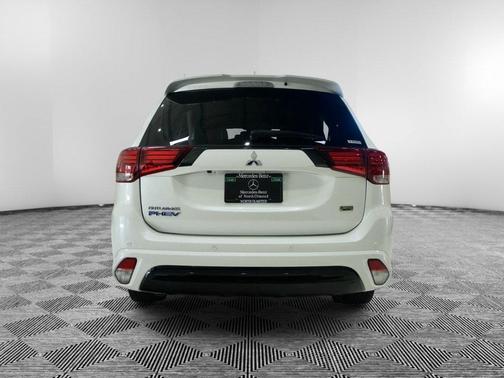 2022 Mitsubishi Outlander PHEV GT