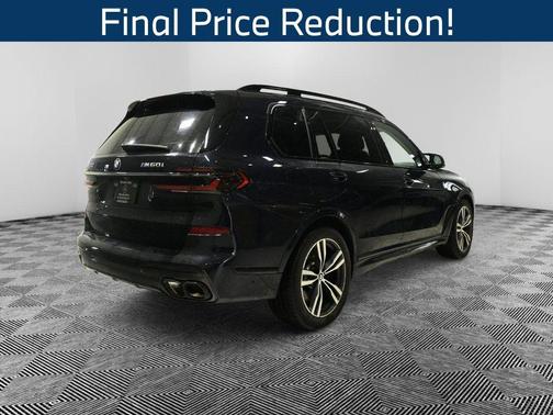 Carbon Black Metallic 2025 BMW X7 M60i