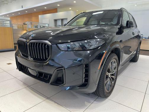 Black Sapphire Metallic 2025 BMW X5 xDrive40i