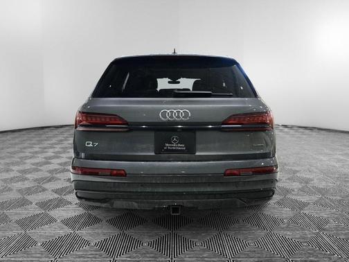 2022 Audi Q7 55 Prestige