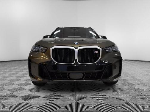 2025 BMW X5 M60i