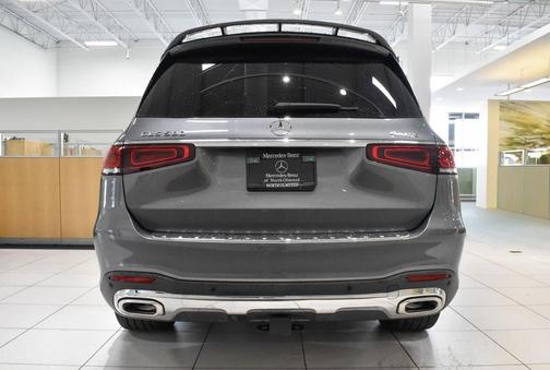 Selenite Gray Metallic 2023 Mercedes-Benz GLS 580 Base 4MATIC