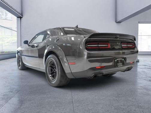 Granite Pearlcoat 2023 Dodge Challenger SRT Hellcat