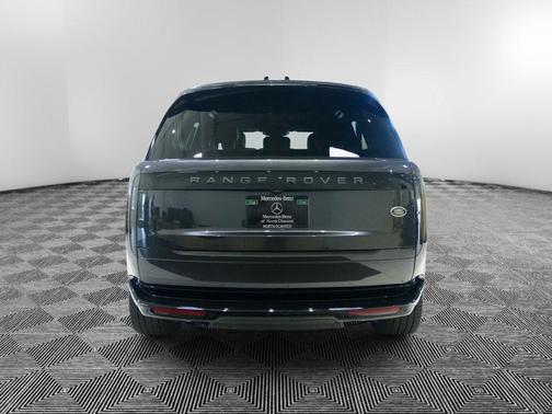 2023 Land Rover Range Rover P530 SE
