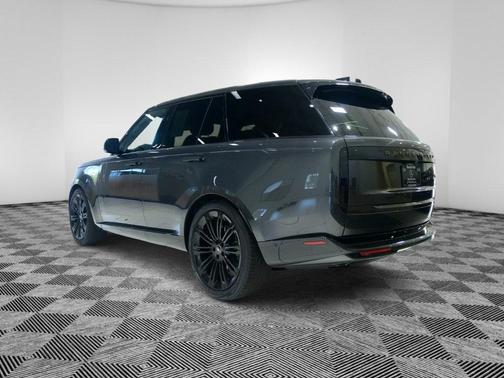 2023 Land Rover Range Rover P530 SE
