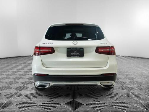 2018 Mercedes-Benz GLC 300 Base 4MATIC