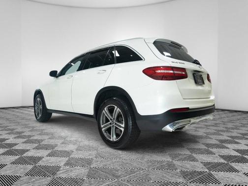 2018 Mercedes-Benz GLC 300 Base 4MATIC