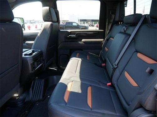 2025 GMC Sierra 2500 AT4
