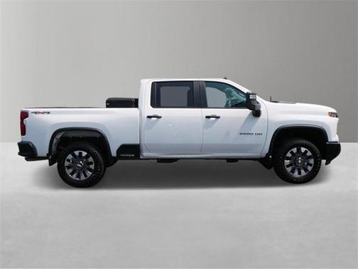 2024 Chevrolet Silverado 2500 Custom