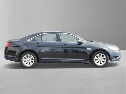 2011 Ford Taurus SE