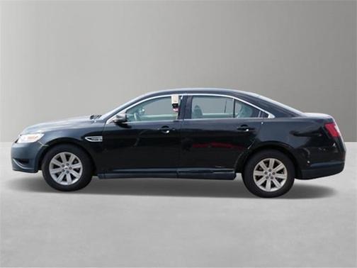2011 Ford Taurus SE