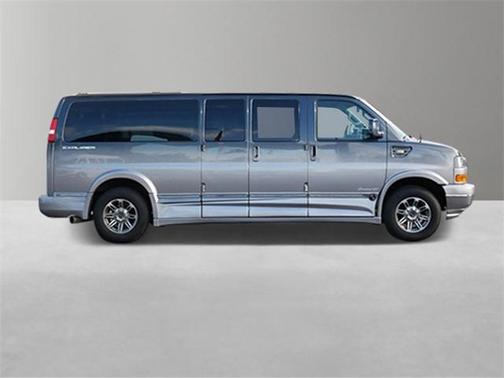 2019 GMC Savana 3500 Work Van