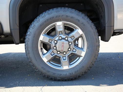 2026 GMC Sierra 2500 SLT