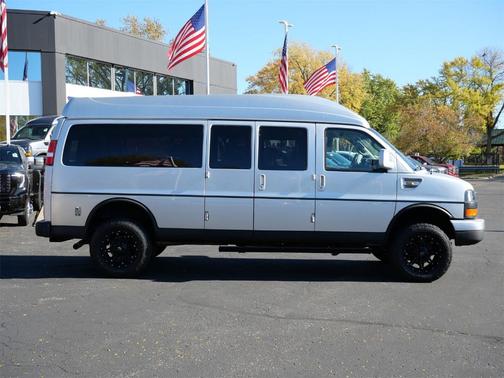 2017 GMC Savana 2500 Work Van