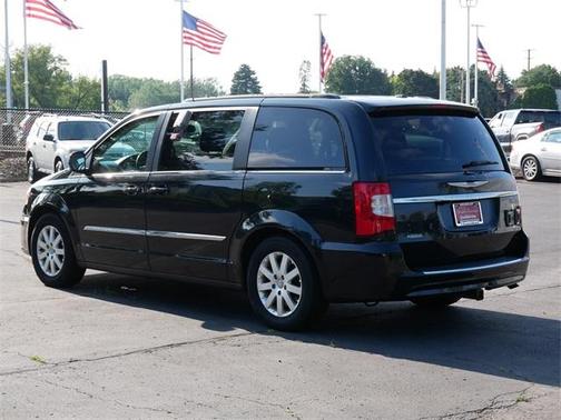 2013 Chrysler Town & Country Touring