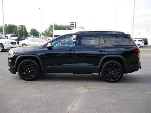 2022 GMC Acadia SLT