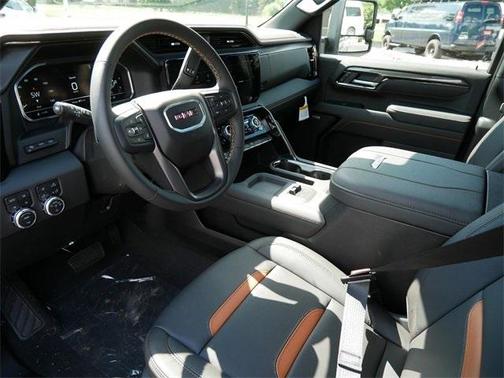 2025 GMC Sierra 3500 AT4