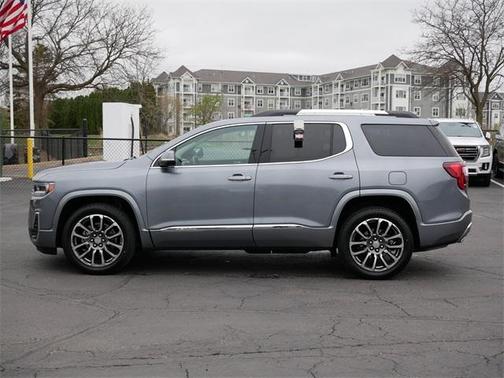 2020 GMC Acadia Denali