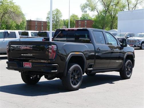 2025 GMC Sierra 3500 AT4