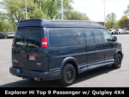 Dark Blue Metallic 2025 GMC Savana 3500 LT