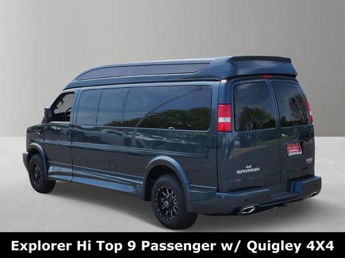 Dark Blue Metallic 2025 GMC Savana 3500 LT