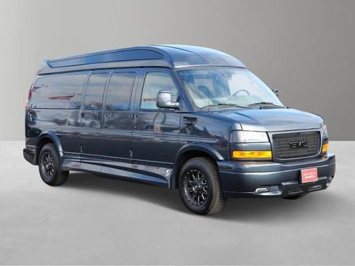 2025 GMC Savana 3500 LT