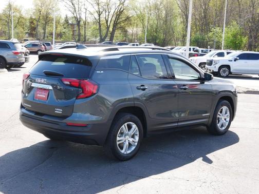 Graphite Gray Metallic 2018 GMC Terrain SLE