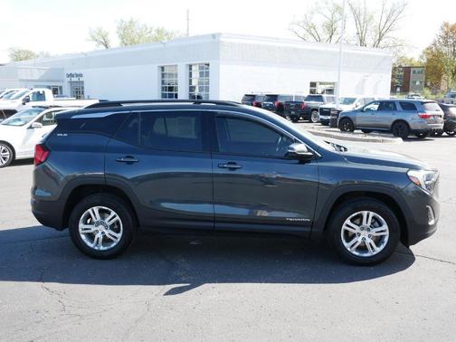 Graphite Gray Metallic 2018 GMC Terrain SLE