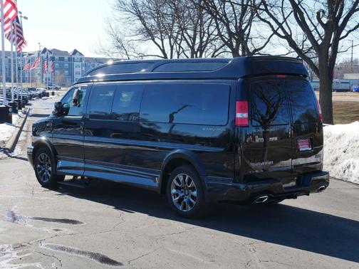 2025 GMC Savana 2500 Work Van